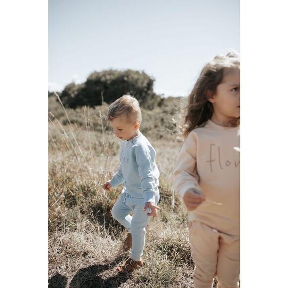 Jamie Kay Wildest Sweatshirt & Sweatpants Outfit Set Blue Size 8Y - Picture 15 of 16